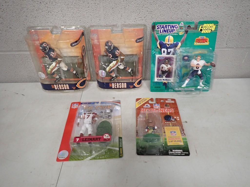 Sports Collectibles including Starting Lineup, Headliners, McFarlane Cedric Benson, Cade McNown,: Sports Collectibles including Starting Lineup, Headliners, McFarlane Cedric Benson, Cade McNown, Rashaan Salaam, Matt Leinart All pictures are considered part of the description and should be examined