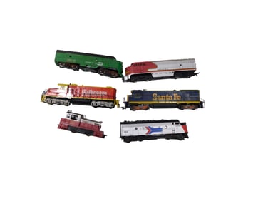 Lot of Model Train Engines, Locomotives incl Santa Fe, Burlington Northern, Chattanooga, Amtrak, Etc