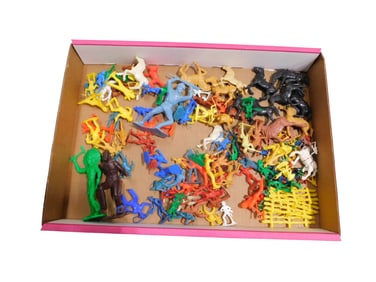 Vintage Small Toys Lot incl Plastic Cowboys, Plastic Animals, Plastic Horses, Etc