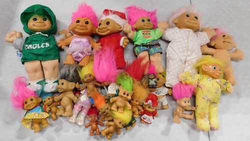 Lot of assorted Troll Dolls / Figures