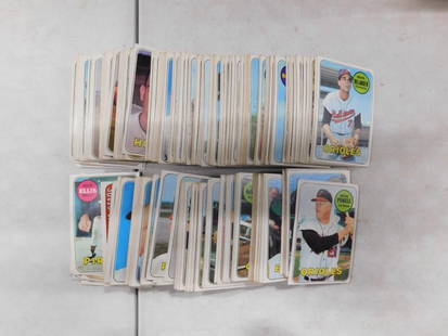 Lot of 1969 Topps Baseball Cards: Lot of 1969 Topps Baseball Cards All pictures are considered part of the description and should be examined carefully by