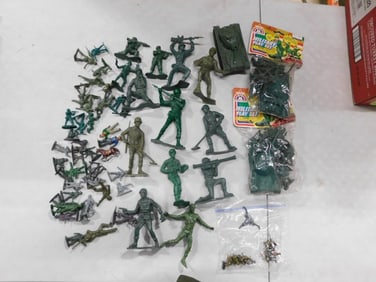 Large Lot of assorted Toy Soldiers including Plastic and some metal - assorted sizes