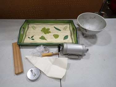 Vintage Kitchen incl Colander, Cookie Press, Cookie Cutter, Modern Tray, Etc