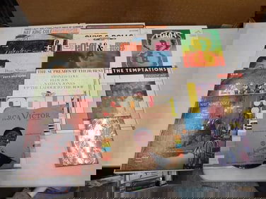 Vinyl Records incl The Temptations. Hair, The Supremes, Nat King Cole, Dean martin, Haim, Etc