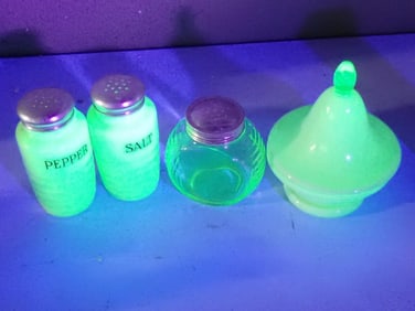 Vintage Uranium Glass incl Jadeite Salt and Pepper Shakers, Uranium Glass Sugar Bowl, Green Uranium