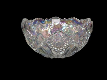 Vintage LE Smith Iridescent Quintec Pattern Bowl