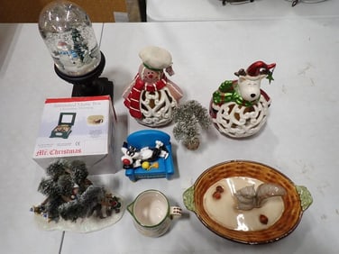 Christmas and More incl Mr Christmas Animated Music Box, Snowman Snow Globe, Sylvester and Tweety