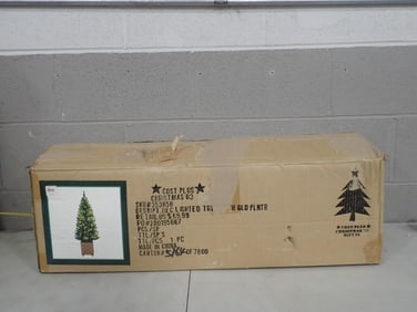 Artificial Lighted Christmas Tree with Base and original box