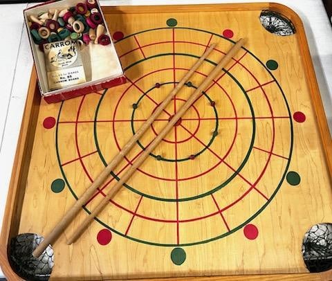 Vintage Carrom Board #85 in Original Box with Accessories: Vintage Carrom Board #85 in Original Box with Accessories. Manual is copyrighted 1945, in very nice condition. 28.5"x28.5". Includes everything shown in the pictures All pict