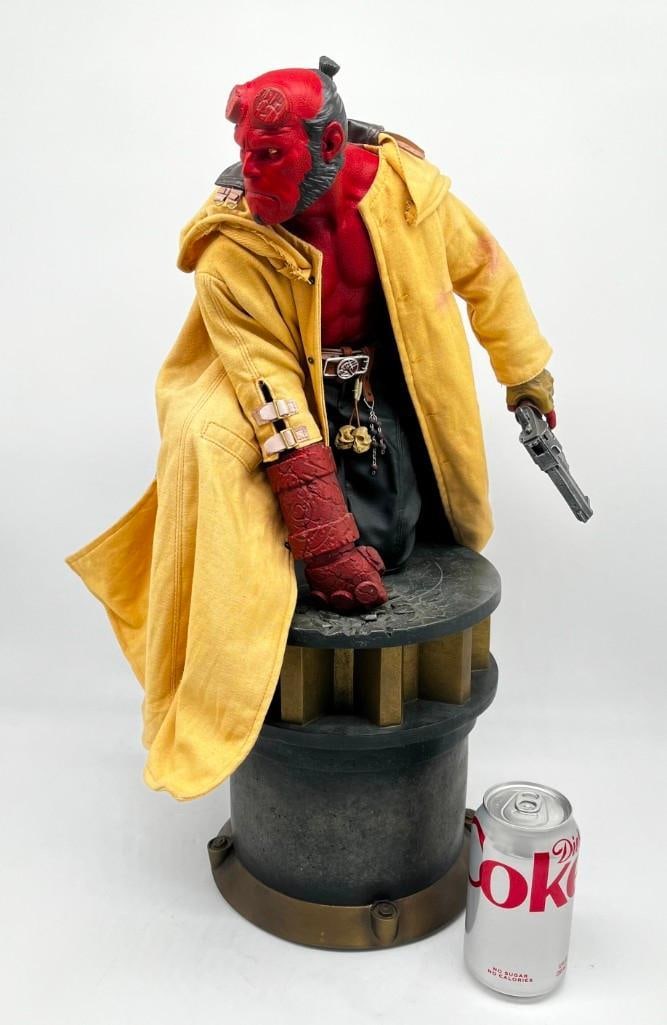 Sideshow Collectibles Hellboy II Premium Format Statue Universal 177/1000  22" Tall (1 of 11)