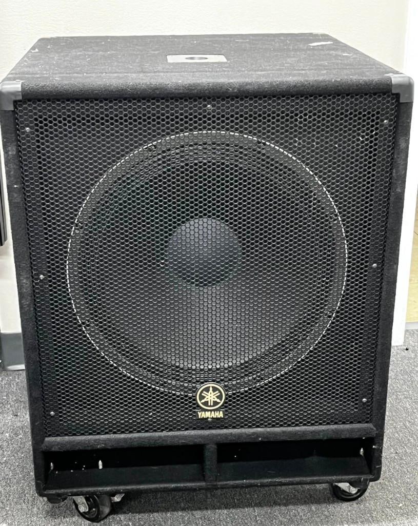 Yamaha SW118V Club V Subwoofer Speaker with Wheels Works (1 of 5)
