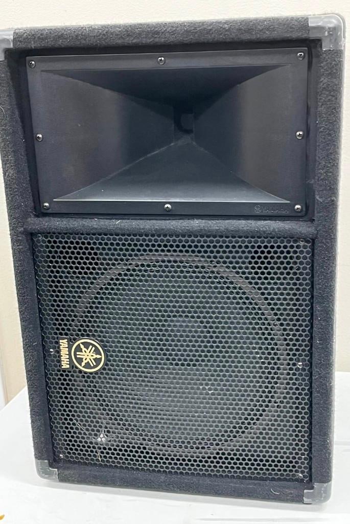 Yamaha SM12V Club V Series Monitor 350W Speaker Works: Yamaha SM12V Club V Series Monitor 350W Speaker Tested and working All pictures are considered part of the description and should be examined carefully by bidders. Live Auctioneers is now offering Liv
