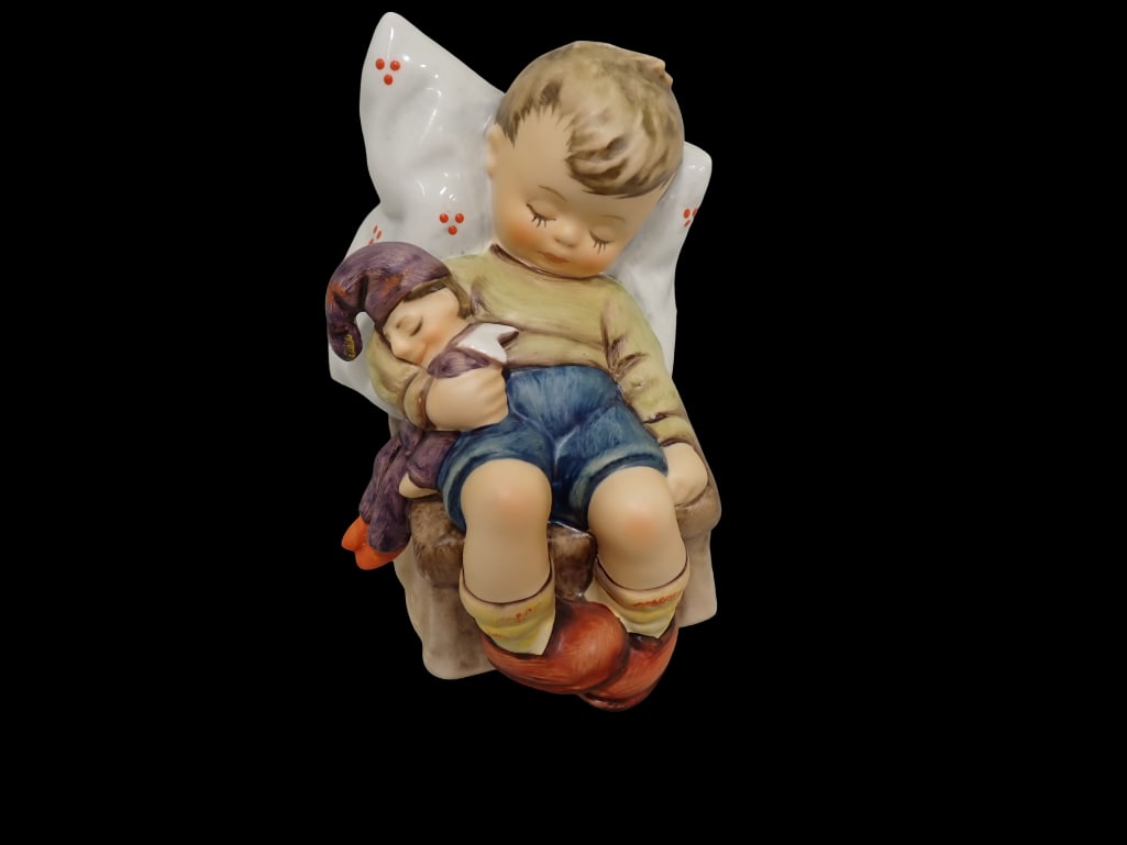 Goebel Master First Issue 1995 Figurine Hummel Just Dozing: Goebel Master First Issue 1995 Figurine Hummel Just Dozing Great condition. All pictures are considered part of the description and should be examined carefully by bidders. Live Auctioneers is