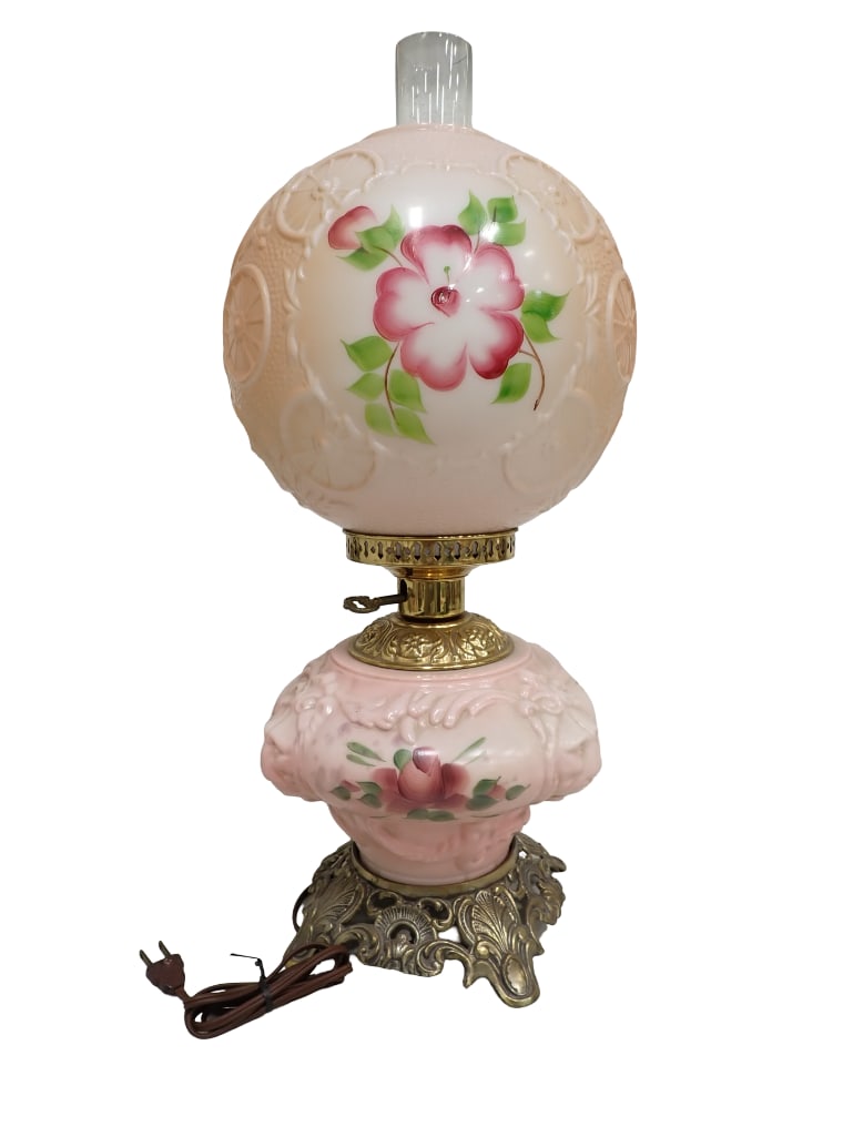 Vintage Gone with the Wind Hurricane Lamp  with Lions Heads (1 of 7)