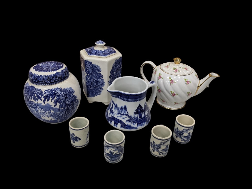 Antique Masons, Shenango China, and More Cream and Sugar: Antique Masons, Shenango China, and More Cream and Sugar All pictures are considered part of the description and should be examined carefully by bidders. Live Auctioneers is now offering Live Shipping