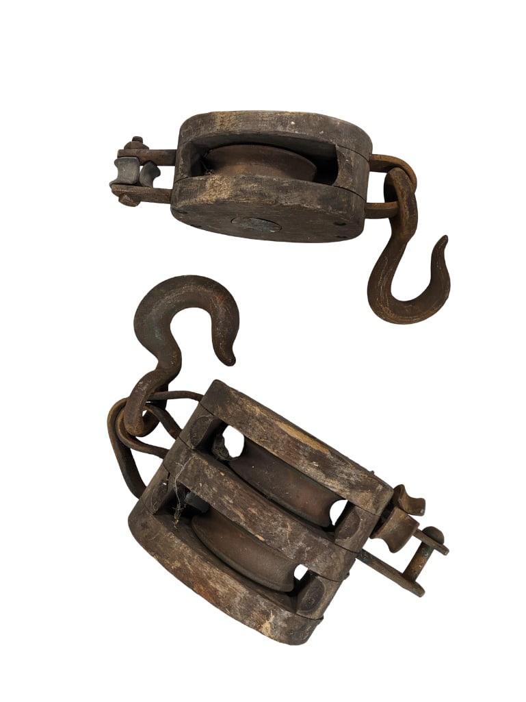 2 Primitive Block and Tackle Pulleys Wooden Antiques (1 of 4)