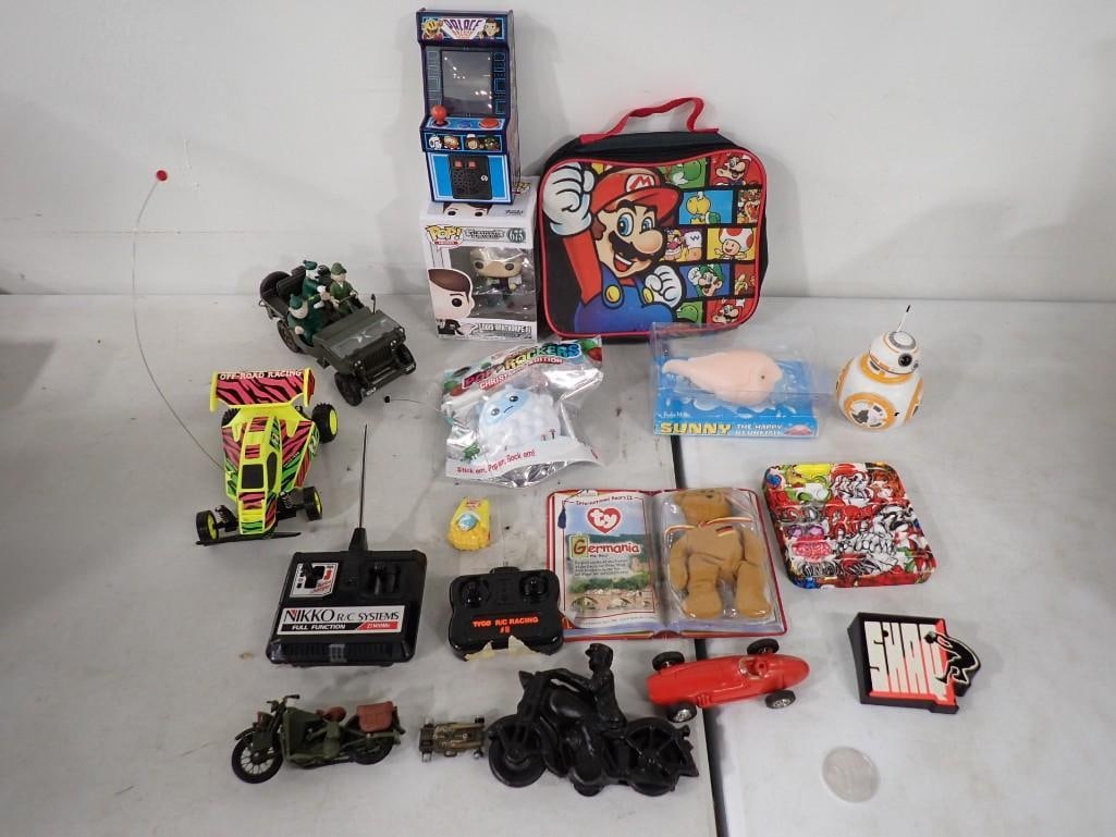 Toy Lot incl Mario Lunch Box, Funko POP! 675, RC Car, Mini Arcade Game, and More (1 of 11)
