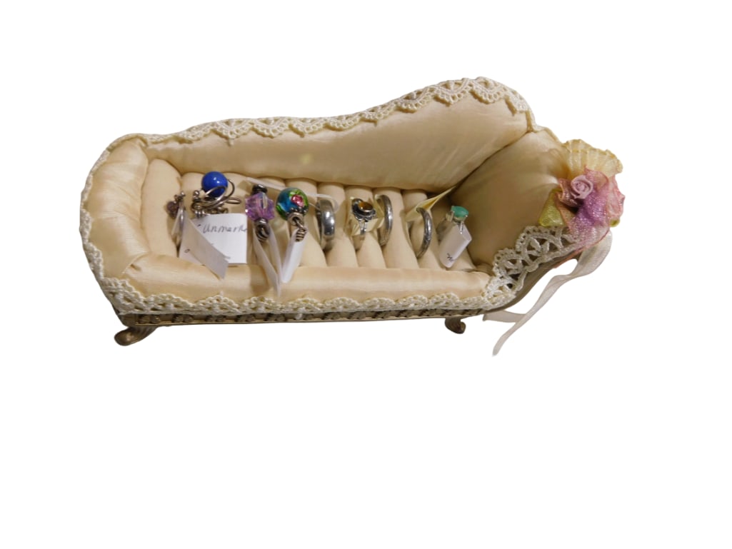 Sterling Silver Ring Lot and a Couch Ring Holder including Amethyst, Vintage see tags on rings for (1 of 10)