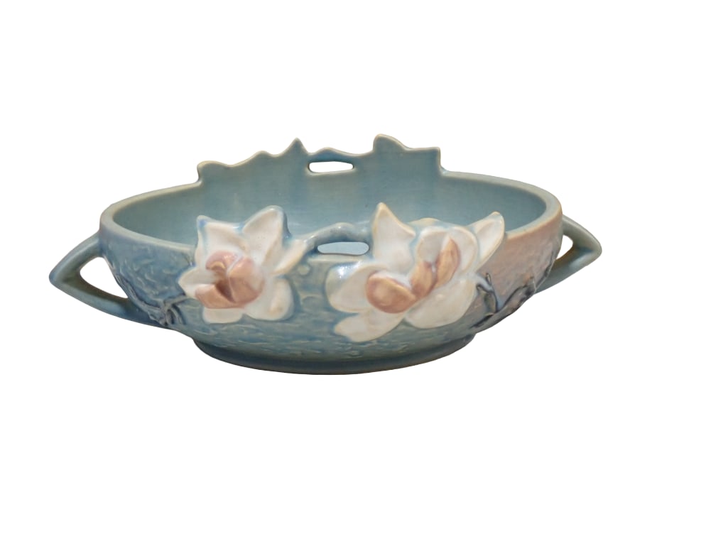 Vintage Roseville Pottery Magnolia Console Bowl 2 Handled Blue 448-8": Vintage Roseville Pottery Magnolia Console Bowl 2 Handled Blue 448-8" All pictures are considered part of the description and should be examined carefully by bidders. Live Auctioneers is now o