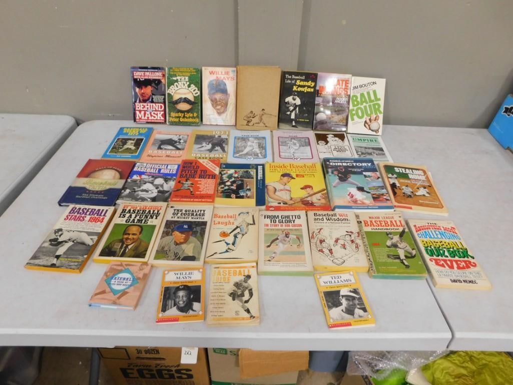 Large Lot of assorted Books about Baseball including Willie Mays, Babe Ruth, Sandy Koufax, Ted Willi: Large Lot of assorted Books about Baseball including Willie Mays, Babe Ruth, Sandy Koufax, Ted Williams, etc. All pictures are considered part of the description and should be examined carefully by bi