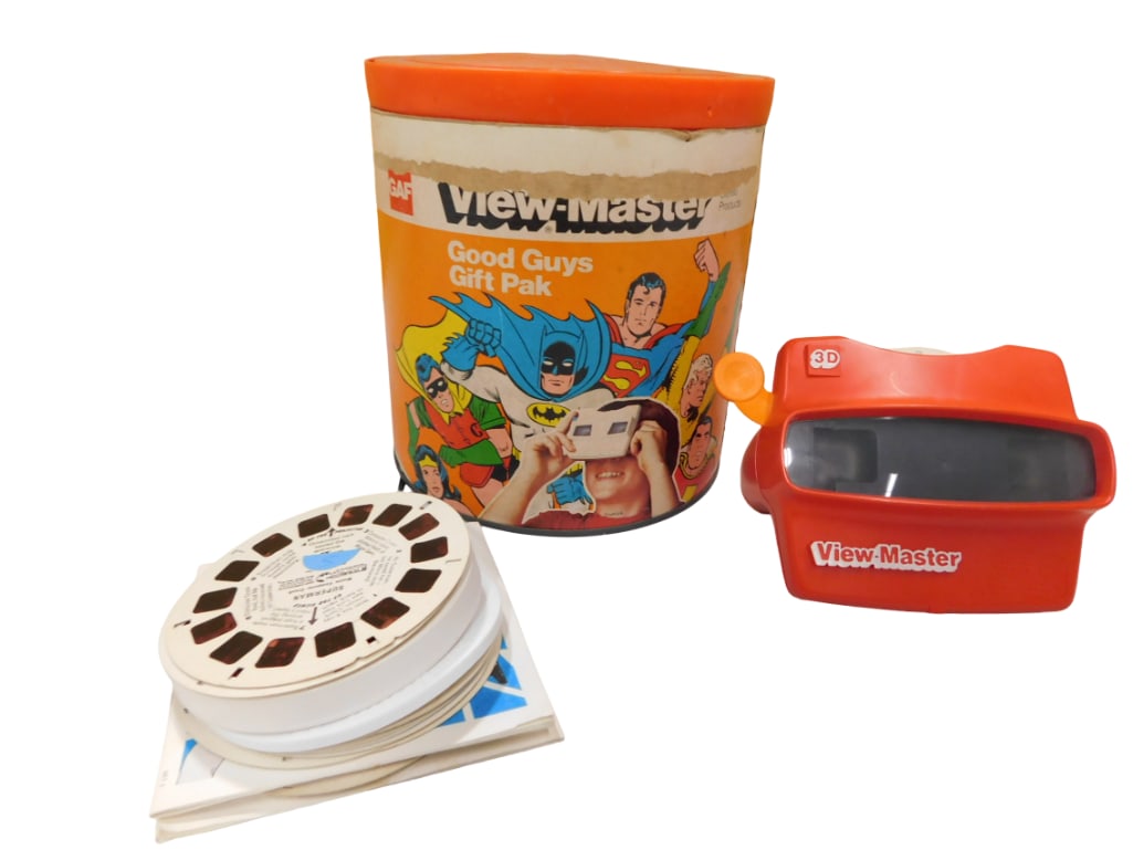Vintage View-Master and Reels in a Good Guys Gift Pak Container (1 of 6)