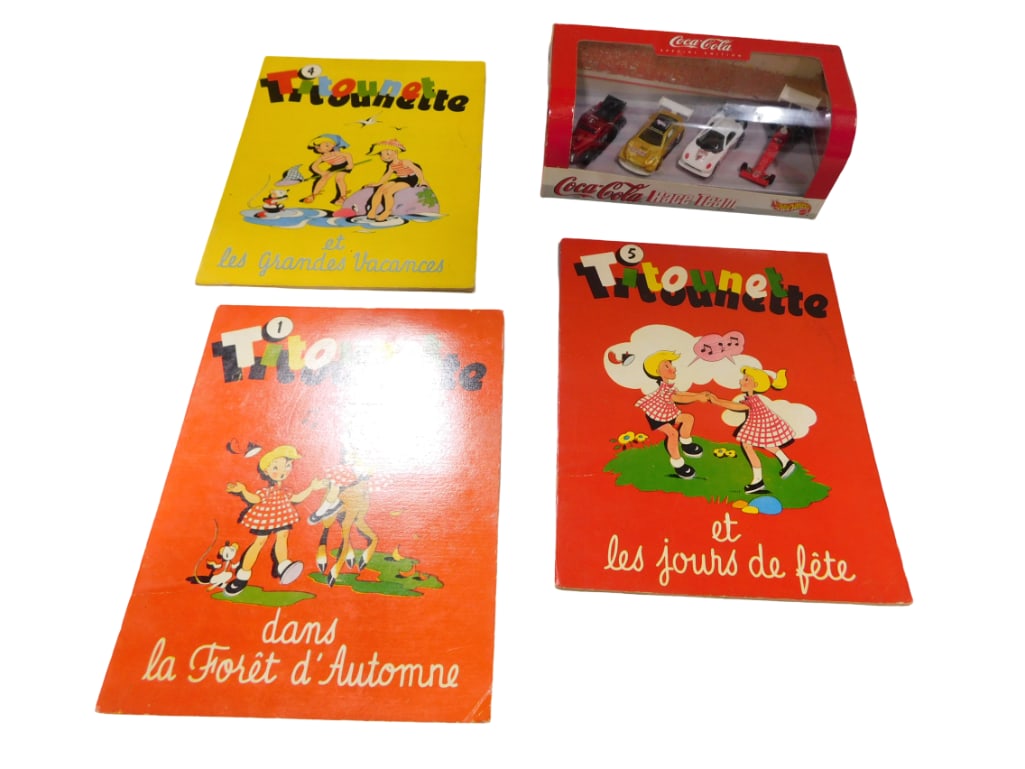 Coca Cola Hot Wheels Race Team Set and Titounet et Titounette French Comic Books (1 of 8)