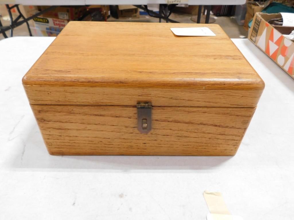 Wooden Jewelry or other Box: Wooden Jewelry or other Box All pictures are considered part of the description and should be examined carefully by bidders. Live Auctioneers is now offering Live Shipping through them. This is an opt