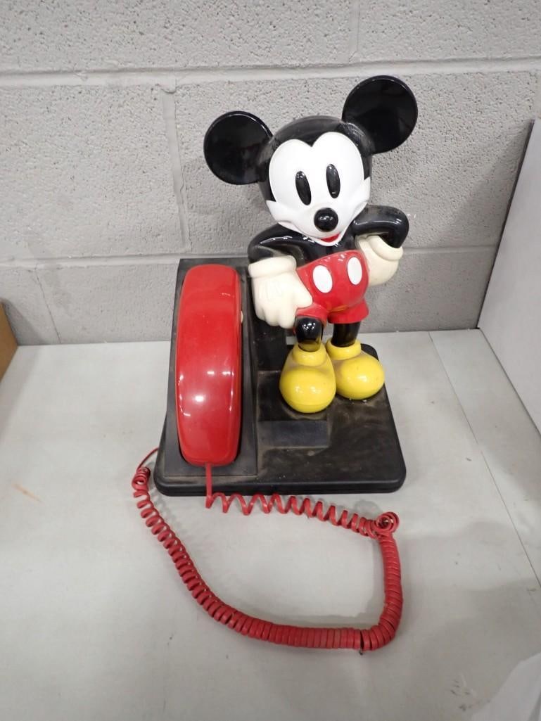 Disney Mickey Mouse Telephone Touch Tone Push Button Phone (1 of 7)