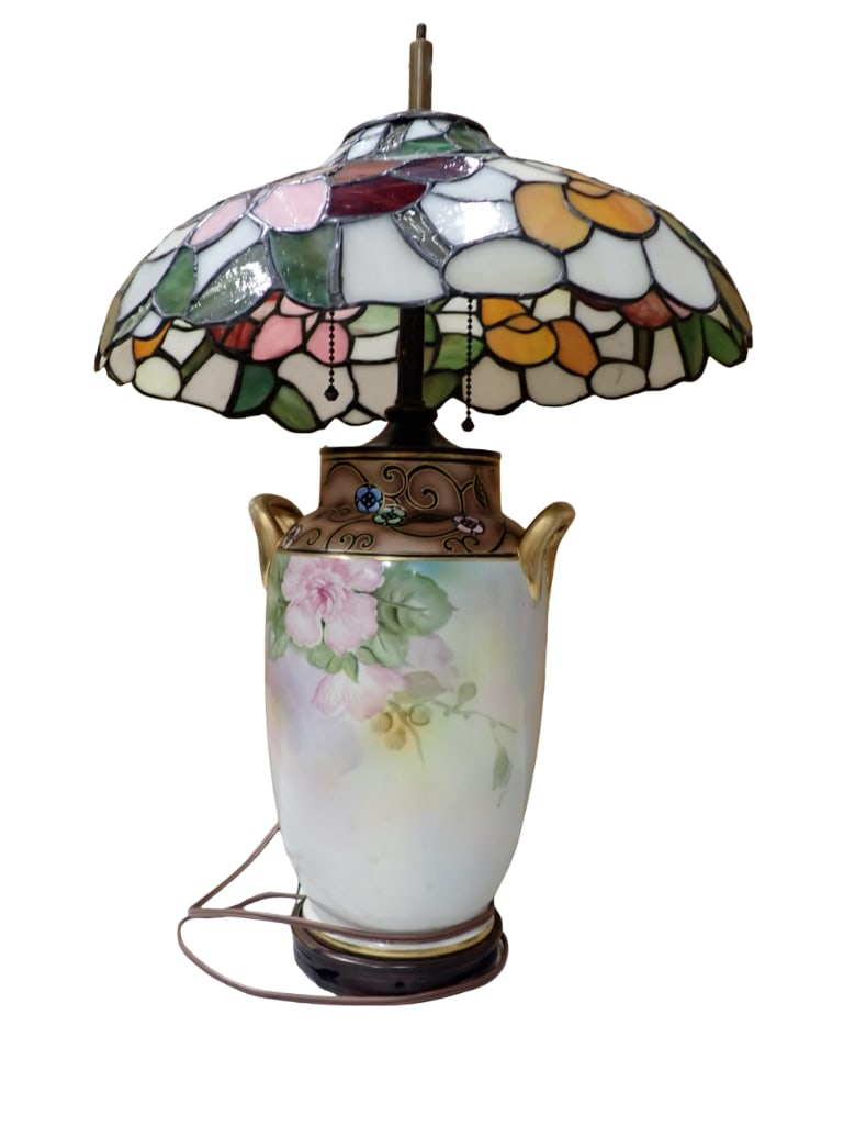 Antique Lamp with Stained Glass shade: Antique Lamp with Stained Glass shade All pictures are considered part of the description and should be examined carefully by bidders. Live Auctioneers is now offering Live Shipping through them. Th