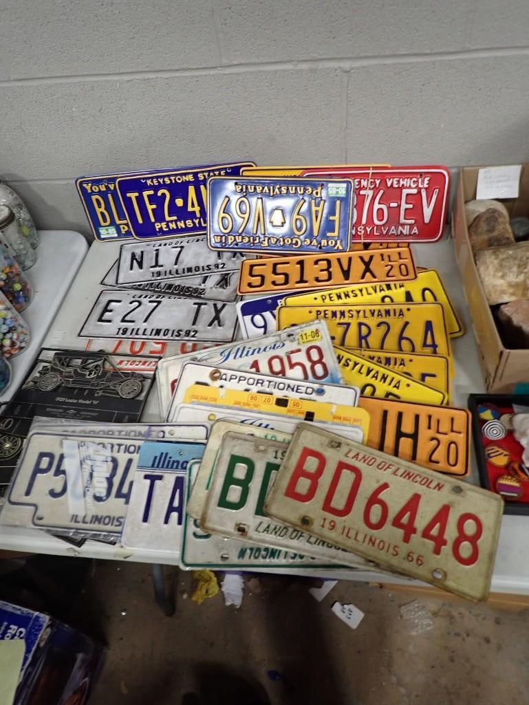 Large Lot of License Plates - Mostly Plastic for TV / Movie Props, some vintage Illinois (1 of 7)