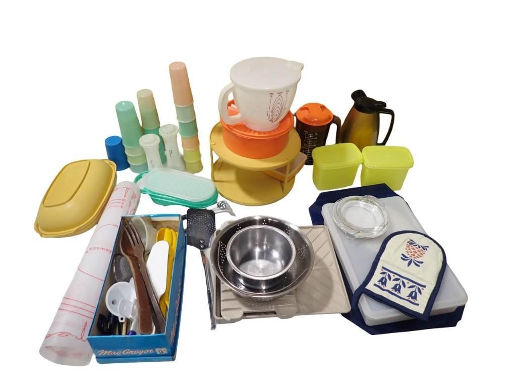 Vintage Kitchenware including Tupperware, Cups, Utensils, Strainer, Coffee Pitcher, etc: Vintage Kitchenware including Tupperware, Cups, Utensils, Strainer, Coffee Pitcher, etc All pictures are considered part of the description and should be examined carefully by bidders. Live Auctioneer