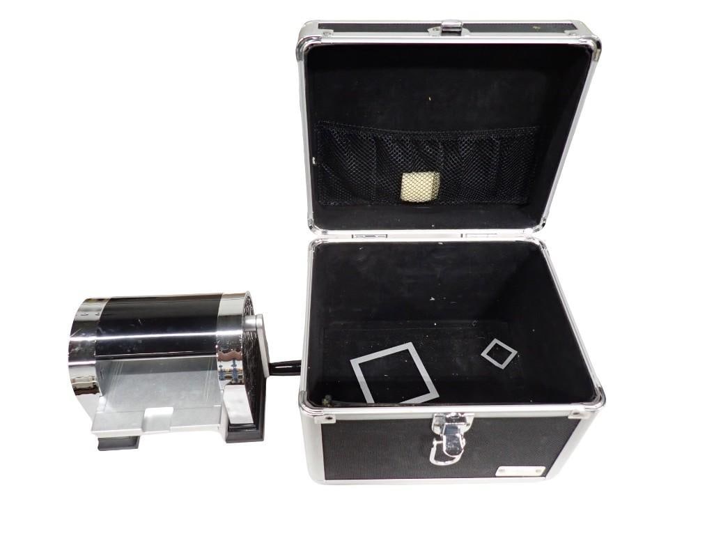 QuicKutz Revolution Tabletop Die Cutting Machine and Case (1 of 12)