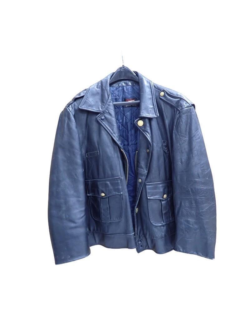 Vintage Chicago Police Department CPD Size 52 Leather Jacket - Reconditioned: Vintage Chicago Police Department CPD Size 52 Leather Jacket - Reconditioned All pictures are considered part of the description and should be examined carefully by bidders. Live Auctioneers is now of