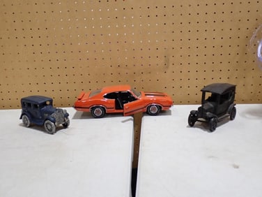 Car Lot including 1:18 Scale Oldsmobile 442, Ford Model T or A