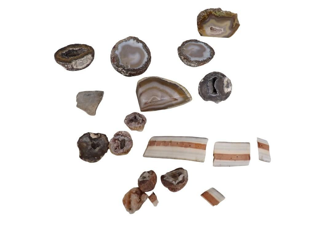 Lot of Geodes and Rock Slices (1 of 8)