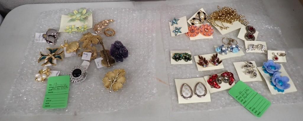 Lot of Brooches, Pins, Clip On Earrings, Vintage, etc.: Lot of Brooches, Pins, Clip On Earrings, Vintage, etc. All pictures are considered part of the description and should be examined carefully by bidders. Live Auctioneers is now offering Live Shipping