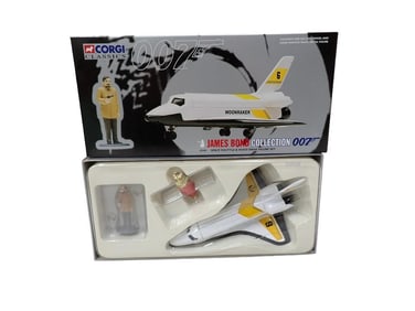 Corgi Classics James Bond Collection 007 Space Shuttle & Hugo Drax Figure Set 65401 in Original Box