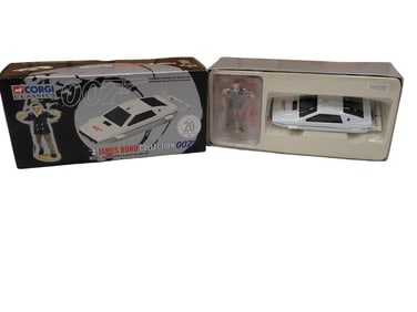Corgi Classics James Bond Collection 007 Lotus Espirit & Jaws Figure Set 65001 20th Anniversary