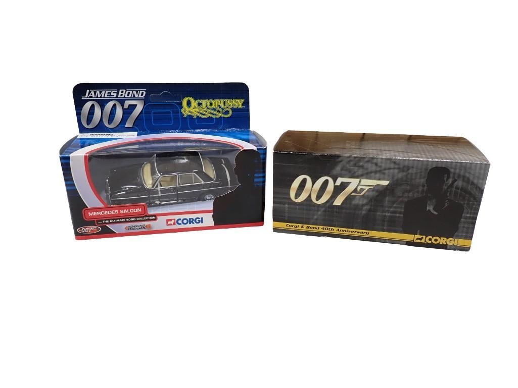 2 Corgi James Bond 007 Die Cast Cars incl 40th Anniversary Die Another Day Aston Martin V12 Vanquish (1 of 13)