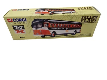 Corgi Classics New Haven Fallen Flags GM4509 Die Cast Model Bus 54106 in Original Box