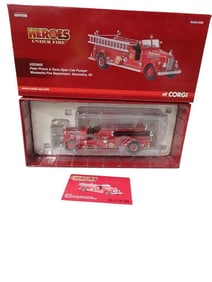 Corgi Heroes Under Fire Peter Pirsch & Sons Open Cab Pumper Waukesha  Fire Department US53605