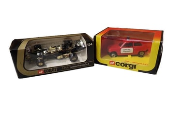 2 Corgi Model Cars incl 295 Renaut 5TS  Sapeurs Pompiers and 154 J.P.S. Lotus Formula 1 Race Car