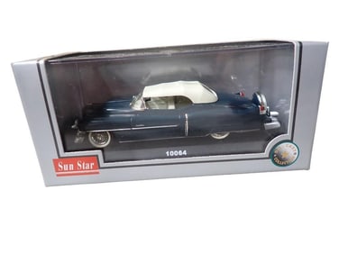 Sun Star 1953 Cadillac Eldorado Die Cast Model Car 1:43 Scale in Original Box