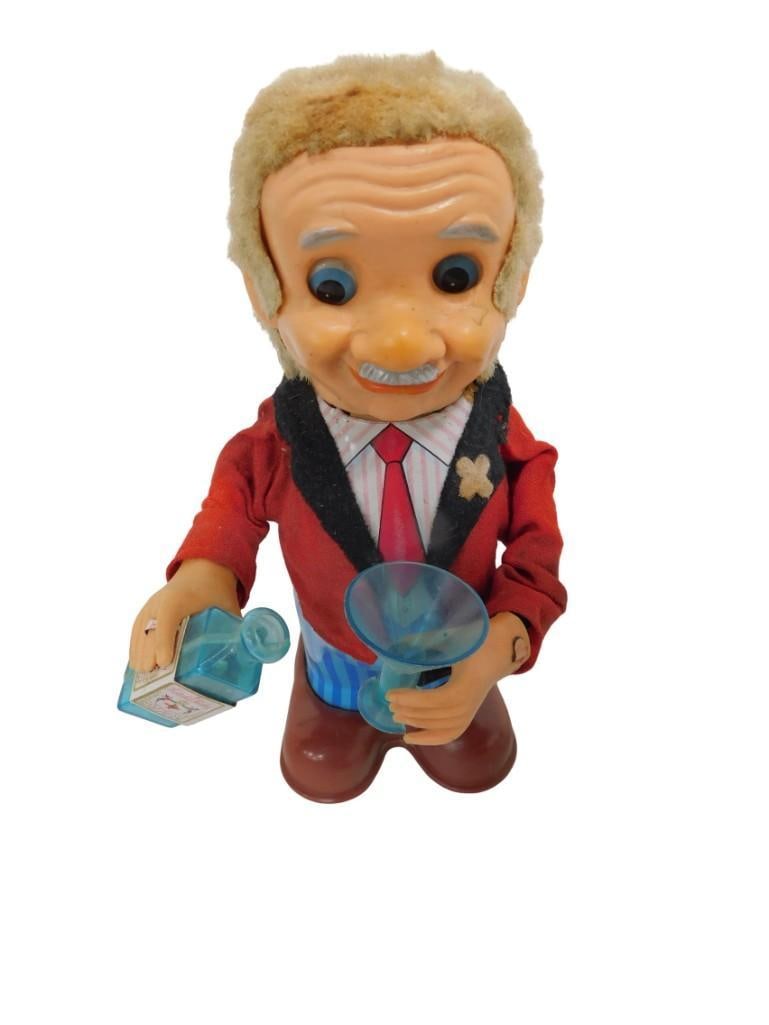 Vintage 1960s Charley Weaver Bartender Battery Operated Tin Litho Toy (1 of 5)