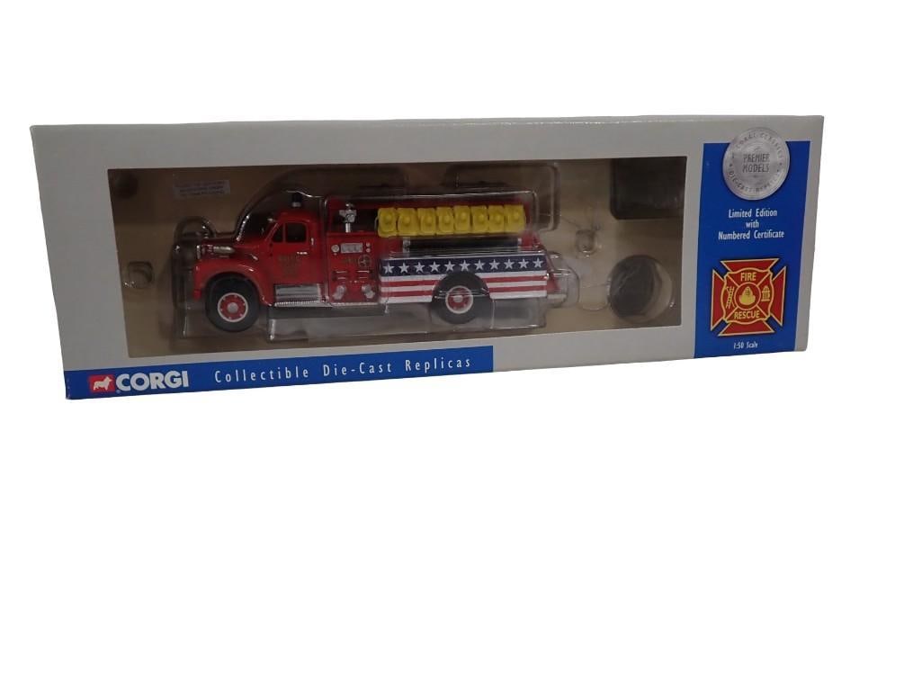 Corgi Mack B Pumper Baltic CT (Stars and Stripes) Die Cast Model Firetruck in Original Box (1 of 6)