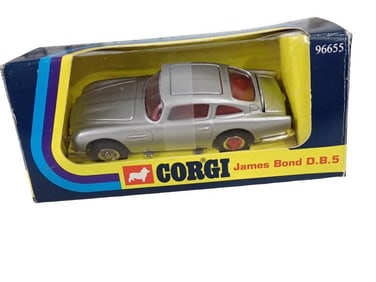 Vintage Corgi 96655 James Bond Aston Martin Die Cast Model Car in Original Box