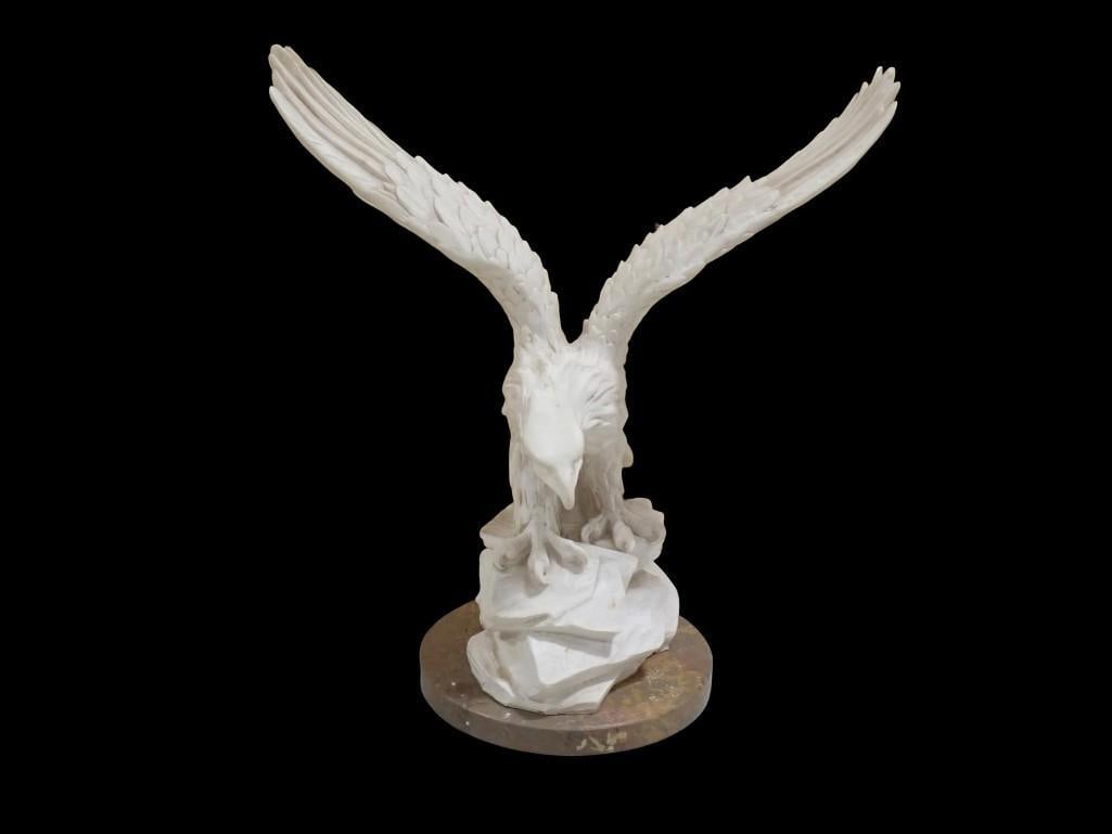 A. Giannelli Bald Eagle Statue / Sculpture (1 of 8)