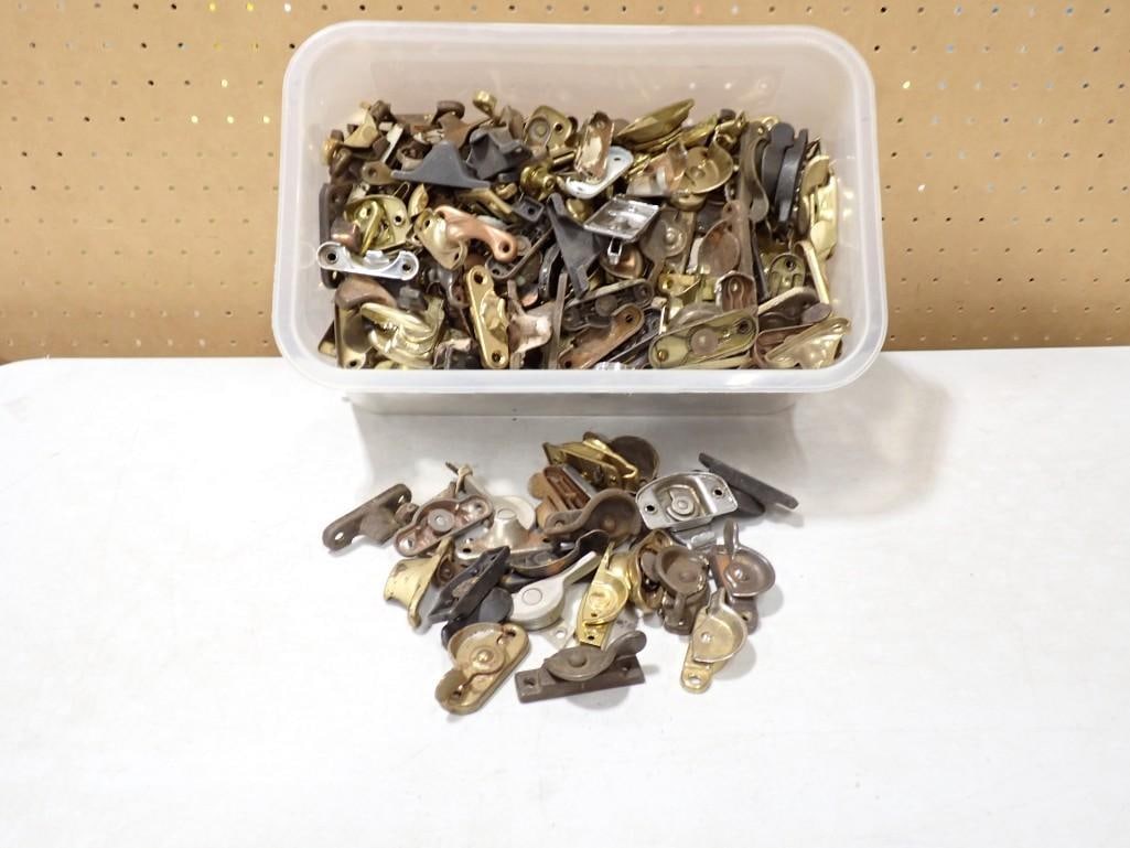 Architectural Salvage Lot vintage Metal window sash locks and catches (1 of 7)