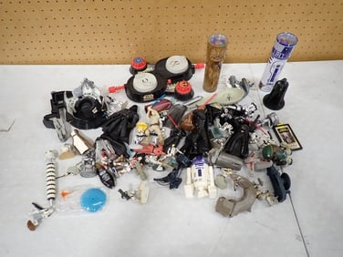 Lot of Star Wars Small Toys incl Action Figures, R2-D2 and Chewbacca Toy Kaleidoscopes, Etc