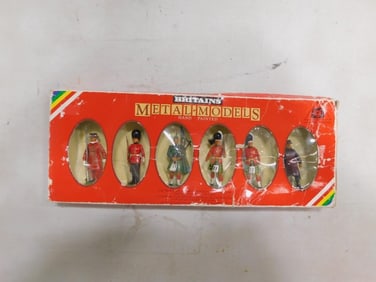 Britains Metal Toy Soldiers Parade Set W Britain